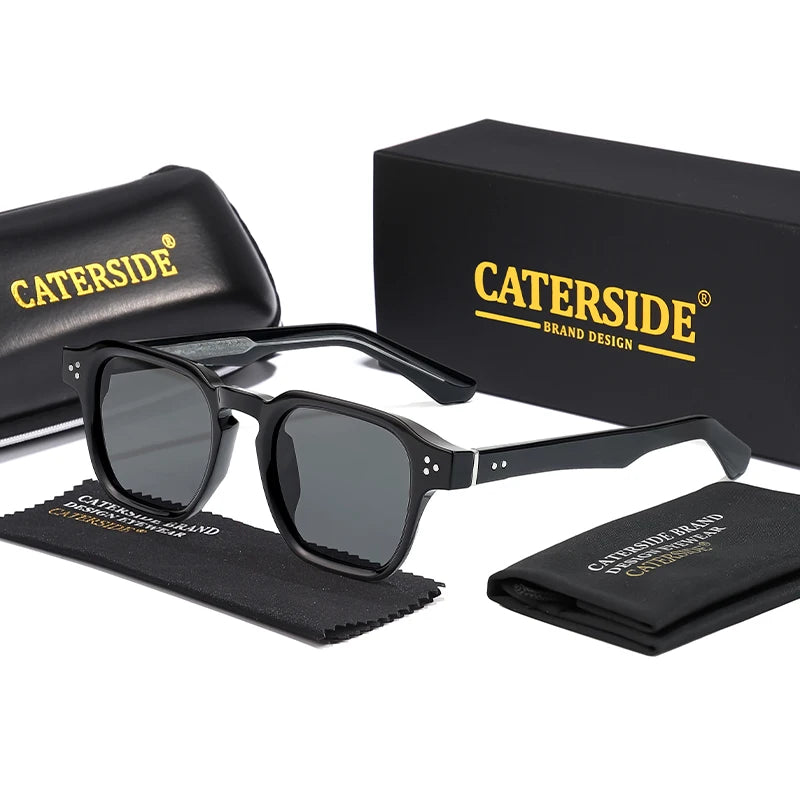 Lunettes de soleil noires Carrées Caterside avec étui rigide, boîte et chiffon de nettoyage