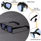 Lunettes de soleil à monture noire carrée avec verres bleus, charnière stable, design antidérapant et plaquettes confortables.