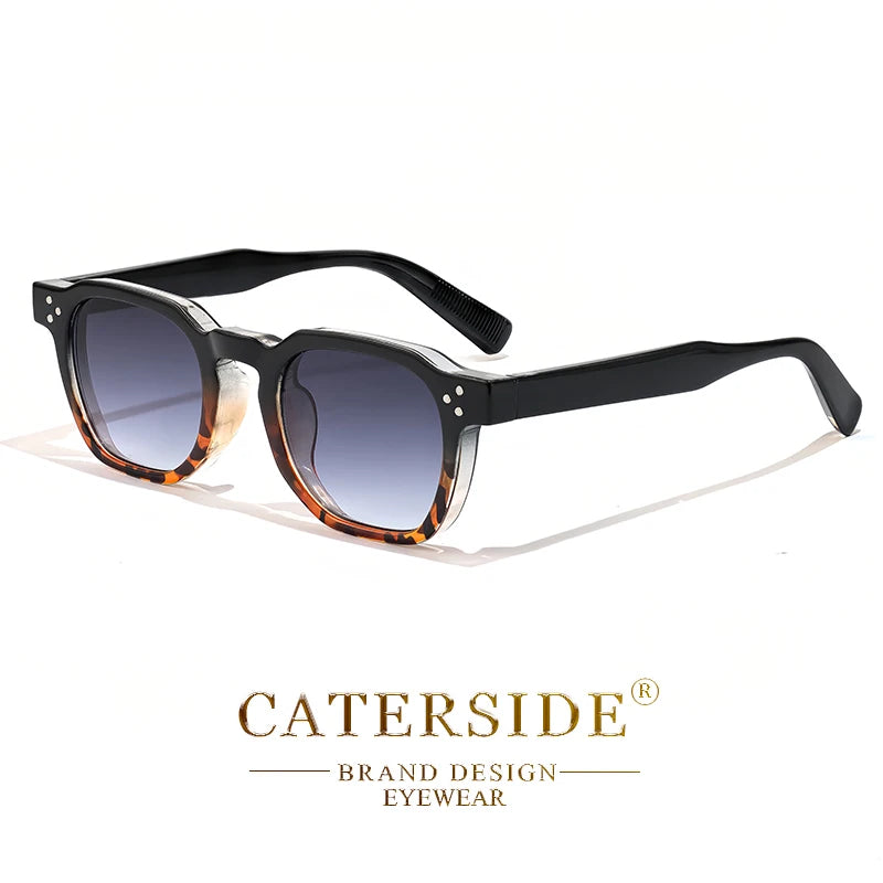 Lunettes de soleil Caterside avec monture noire et effet écaille, verres dégradés bleus