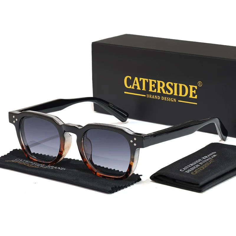 Lunettes de soleil carrées noires avec dégradé marron, étui et boîte noire Caterside