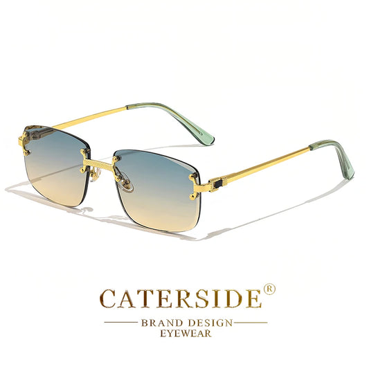 Lunettes de soleil design CATERSIDE avec monture dorée et verres dégradés bleu et beige.