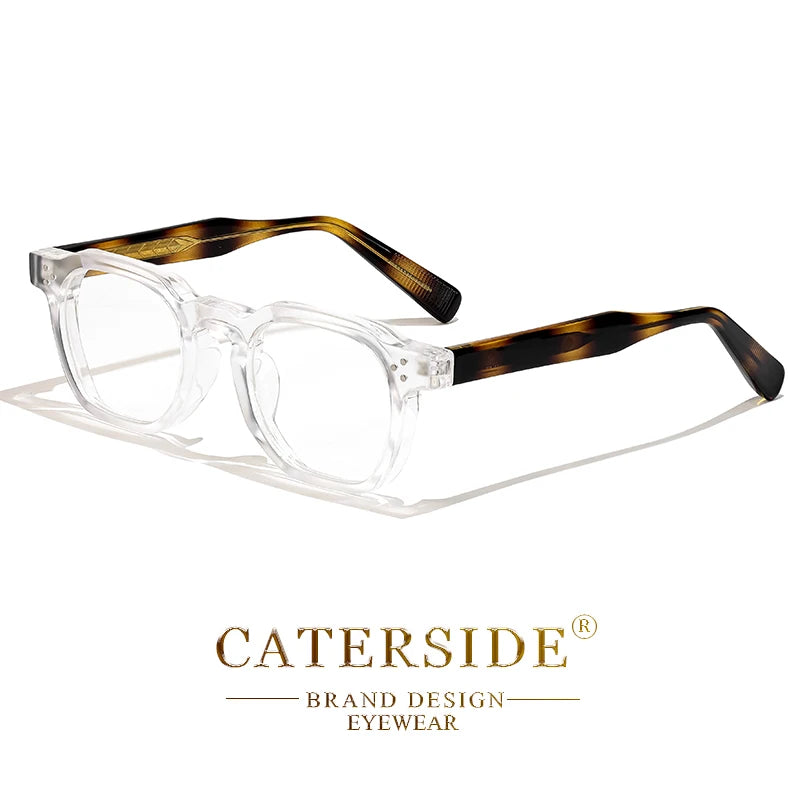 Lunettes transparentes avec branches écaille de tortue sur fond blanc marque Caterside