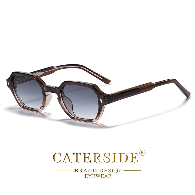 Lunettes de soleil hexagonales marron foncé avec verres teintés gris et logo Caterside