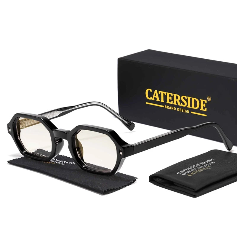 Lunettes noires hexagonales avec verres clairs, boîte et étui de marque CATERSIDE