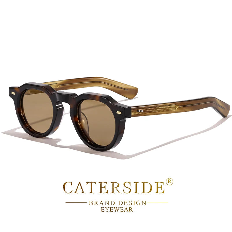 Lunettes de soleil marron au design vintage avec branches translucides, marque Caterside